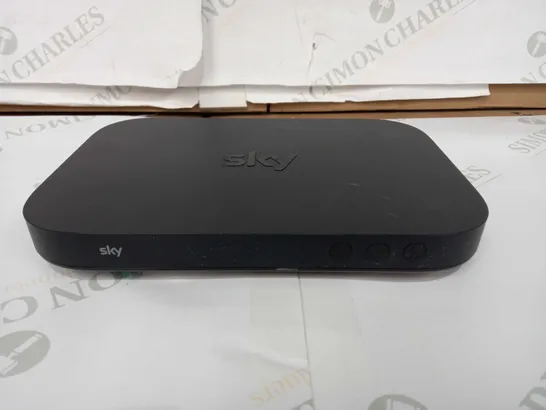 SKY Q MINI BOX - EM150