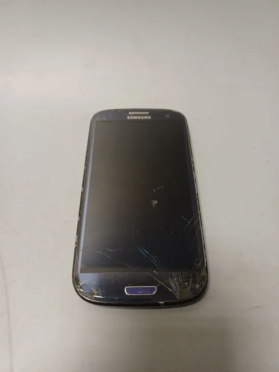 SAMSUNG GALAXY S III MOBILE PHONE 