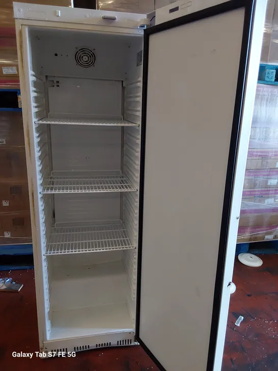 HUSKEY UPRIGHT SINGLE DOOR LARDER FRIDGE