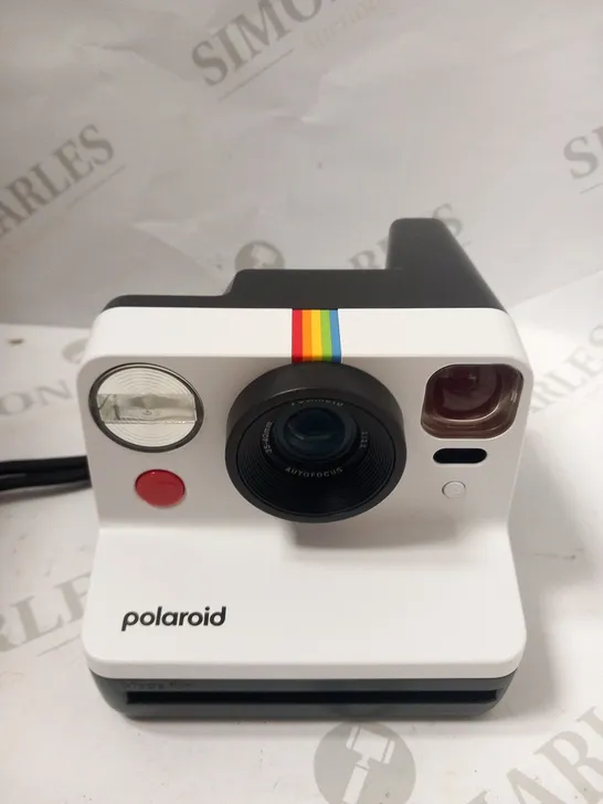 BOXED POLAROID NOW INSTANT CAMERA GENERATION 2