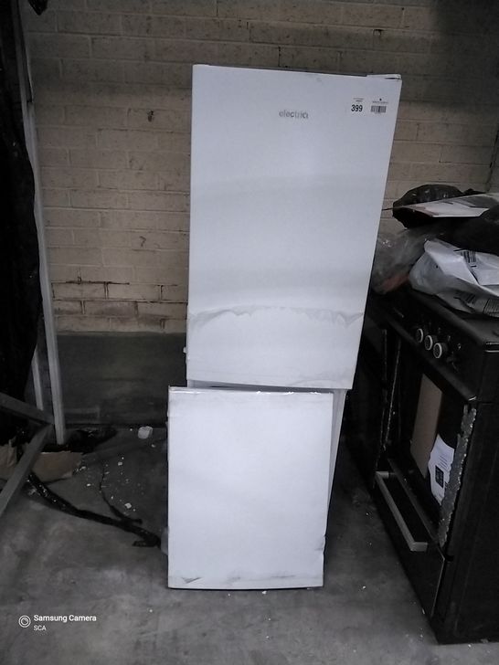 ELECTRIQ FREESTANDING  FRIDGE FREEZER