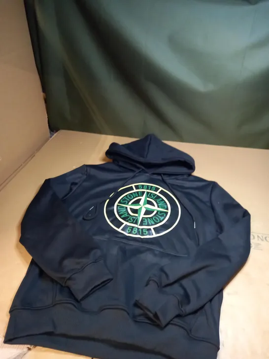 SMALL BLACK STONE ISLAND HOODIE 