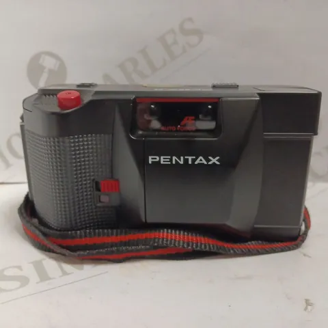 VINTAGE PENTAX CAMERA - BLACK