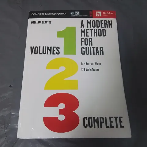 BERKLEE PRESS A MODERN METHOD FOR GUITAR 3-VOLUMES