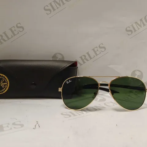 RAY-BAN AVIATOR  SUNGLASSES CRYSTAL GREEN NON POLARIZED LENS 