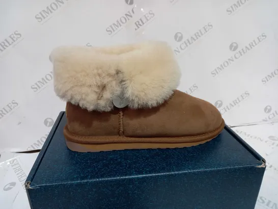 EMU AUSTRALIA BOOT SIZE 6