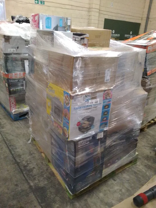 PALLET OF APPROXIMATELY 26 UNPROCESSED RAW RETURN HOUSEHOLD AND ELECTRICAL GOODS TO INCLUDE;