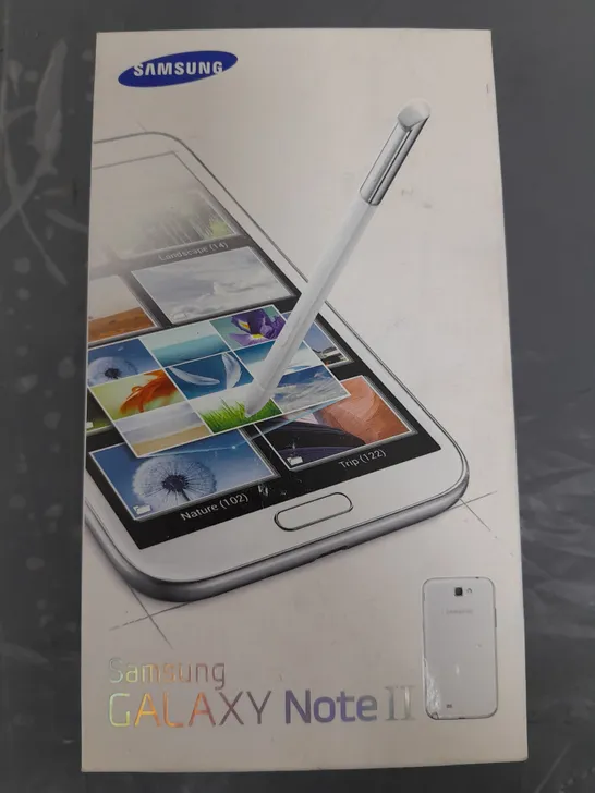 BOXED SAMSUNG GALAXY NOTE II MOBILE PHONE