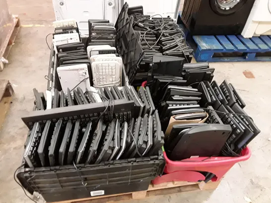 PALLET OF APPROXIMATELY 134 ASSORTED KEYBOARDS