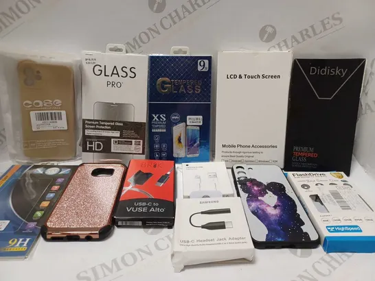 LOT OF APPROX 20 ASSORTED MOBILE PHONE ACCESSORIES TO INCLUDE SCREEN PROTECTORS, CASES, USB CABLES, ETC 