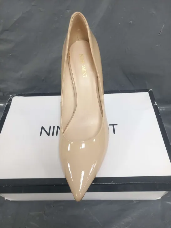 BOXED NINE WEST FLAX BLUSH PATENT SIZE 8