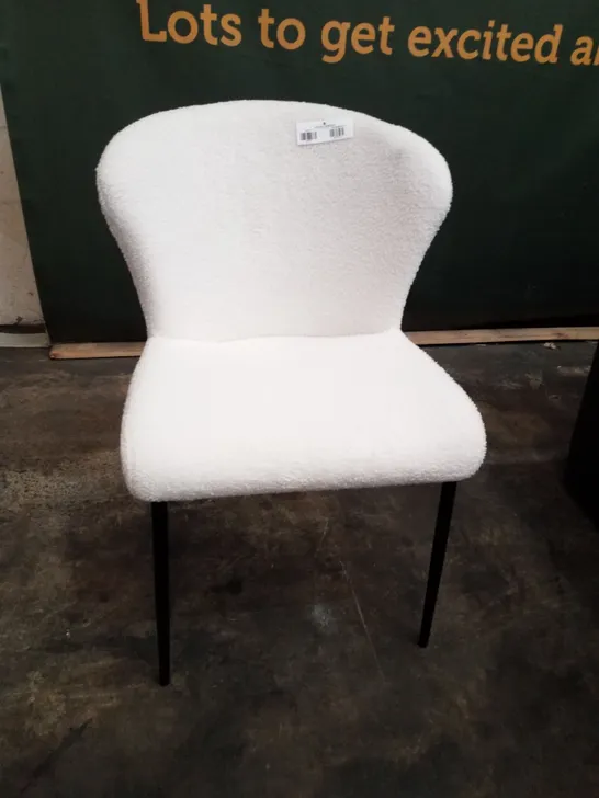 WHITE WOOLEN DINING CHAIR 