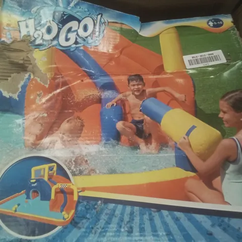 BOXED H2O GO! SUPER SPEEDWAY MEGA WATER PARK