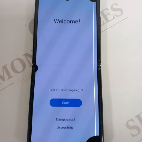 SAMSUNG GALAXY Z FLIP MOBILE PHONE 