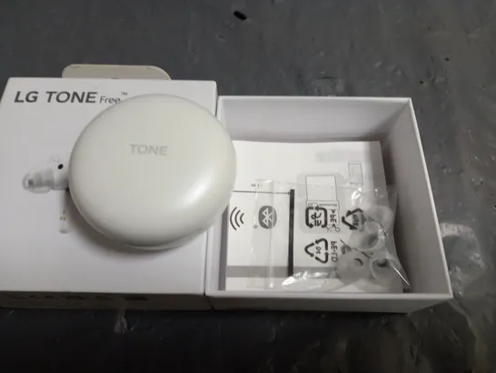 LG TONE FREE EARBUDS 