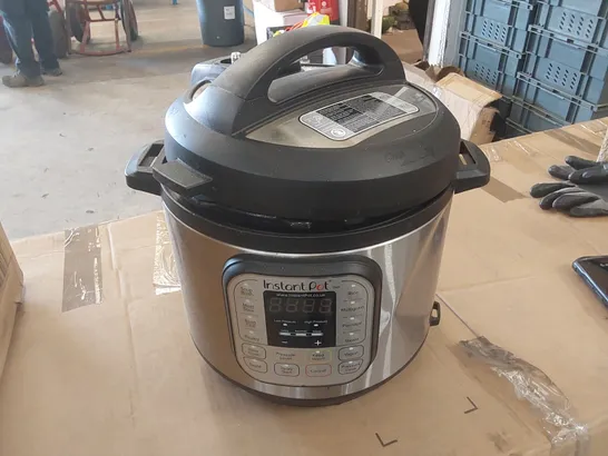 BOXED INSTA POT ELECTRIC PRESSURE COOKER - DUO 60