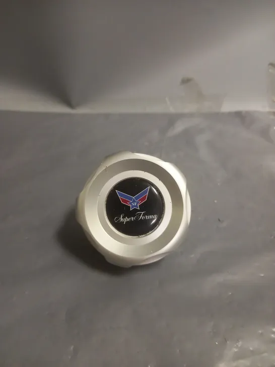 SUPERFORMA-NISSAN SKYLINE/200SX V2 OIL CAP 