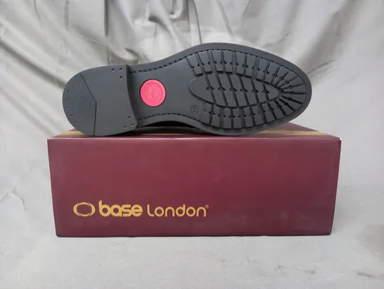 BOXED PAIR OF BASE LONDON LENNOX SHOES IN WASHED NAVY UK SIZE 7