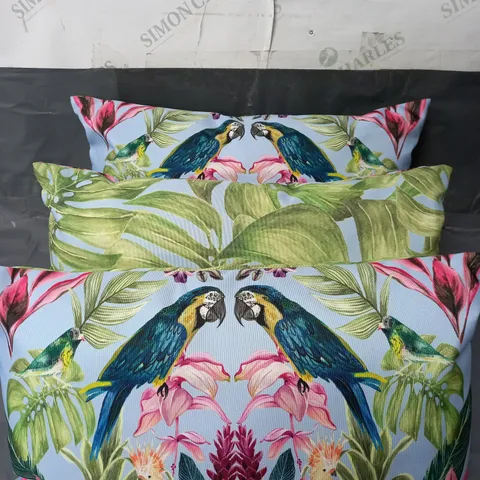 WYLDER X3 OUTDOOR CUSHIONS IN SKY BLUE BIRD 