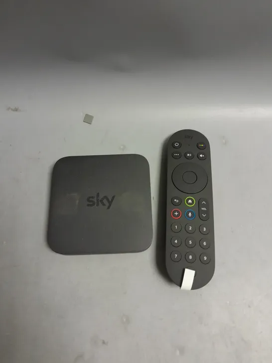 BOXED SKY STREAMING BOX WITH REMOTE CONTROL AND ACCESSORIES