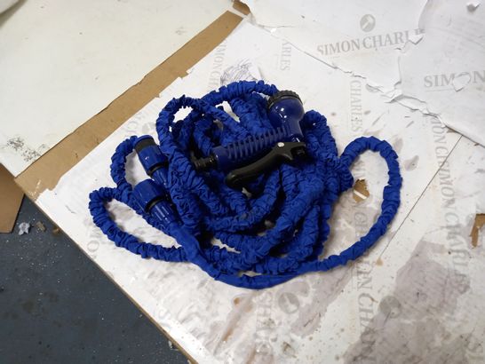 BLUE EXTENDABLE HOSE