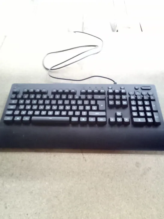 LOGITECH G213 WIRED GAMING KEYBOARD 