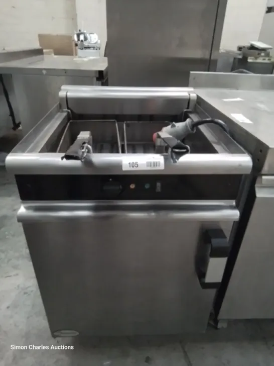 MOORWOOD VULCAN FREESTANDING SINGLE TANK DOUBLE BASKET ELECTRIC DEEP FAT FRYER