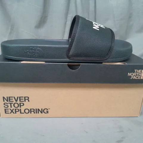 BOXED PAIR OF THE NORTH FACE BASE CAMP SLIDE III SLIDERS IN BLACK UK SIZE 7