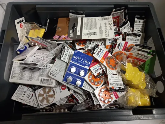 BOX OF APPROX 20 ASSORTED BATTERIES FOR VARIOUS ITEMS 