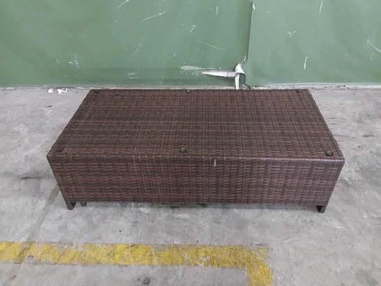 DESIGNER RATTAN COFFEE TABLE IN BROWN - MISSING GLASS TOP 