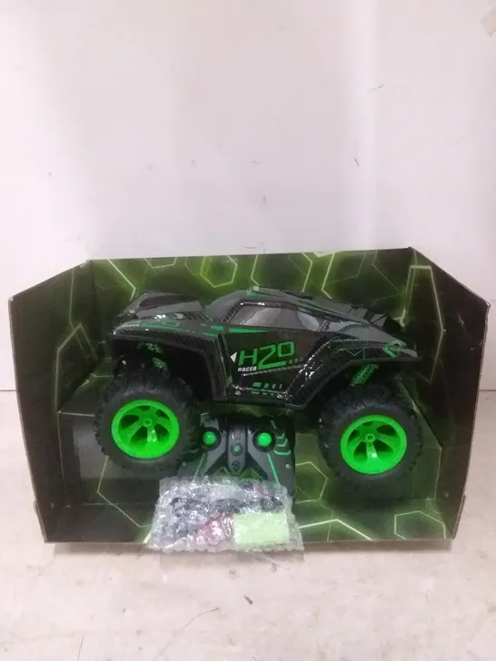 BOXED RC SMOKE TRUCK- LARGE