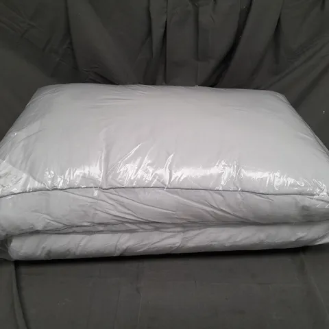 SEALED 2 LUXURY BOX PILLOW