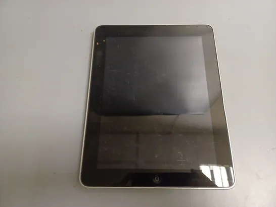 APPLE IPAD 1ST GEN (A1219) 9.7"