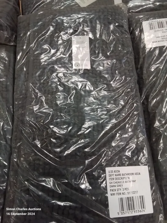 PALLET CONTAINING APPROXIMATELY 80 BRAND NEW CHENILLE DARK GREY BATH MATS