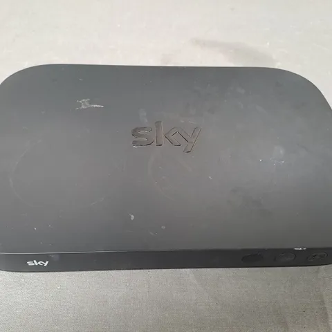 SKY EM150 Q MINI BOX