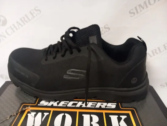 BOXED SKETCHERS WORK ULMUS SR SZE 10