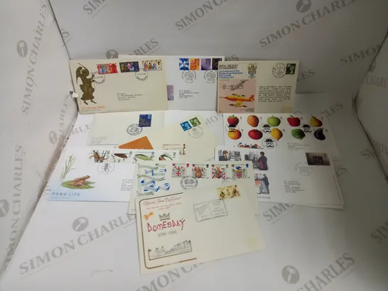 BOX OF APPROX 50 ASSORTED COLLECTABLE STAMPS IN VARIOUS CONDITIONS