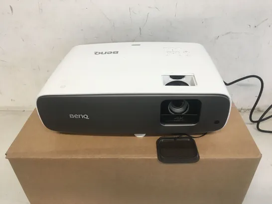 BENQ W2700 4K HDR CINEMATIC PROJECTOR