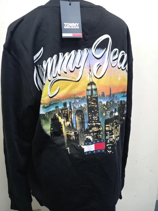TOMMY JEANS BLACK CITY SKY JUMPER - SIZE XL