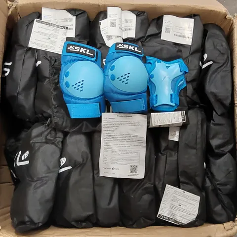 BOX OF APPROXIMATELY 40X BRAND NEW SKL CHILD PROTECTORS KIT INCLUDING KNEE, ELBOW AND WRIST PADS (1 BOX)