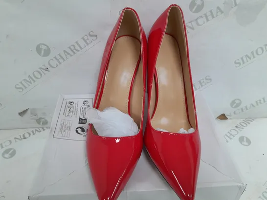 BOXED PAIR OF ASTUCCIO POINTED TOE HEELS IN RED - SIZE 41