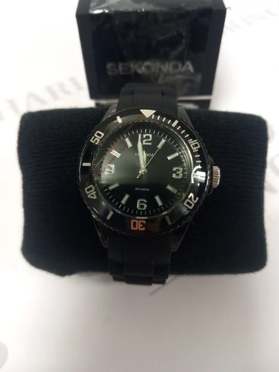 BOXED SEKONDA BLACK SPORTS WATCH 