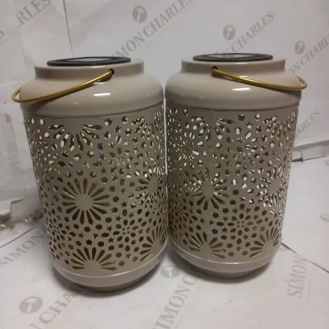 GARDEN REFLECTIONS SET OF 2 PATTERNED SOLAR LANTERNS, FLOWER