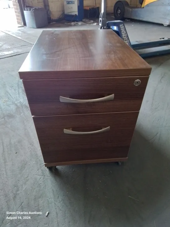 CHEST OF 2 FILING CABINET DRAWS IN MAHOGANY BROWN COLOUR (KEYS NOT INCLUDED)