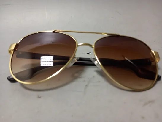 BOXED PRADA 4021 SUNGLASSES 