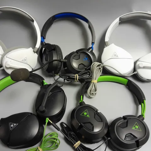 LOT OF 5 ASSORTED WIRED TURTLE BEACH GAMING HEADSETS 