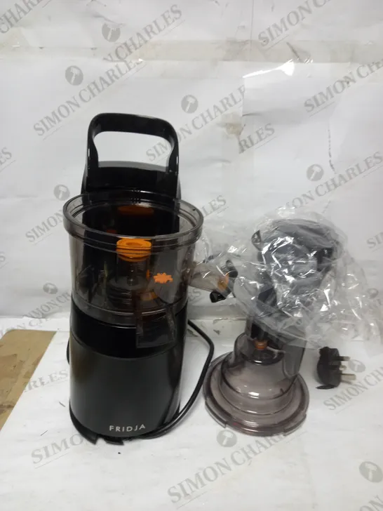 FRIDJA MASTICATING JUICER - BLACK (F1900)