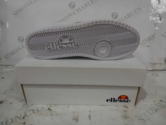 BOXED PAIR OF ELLESSE MEZZALUNA SHOES IN WHITE UK SIZE 4