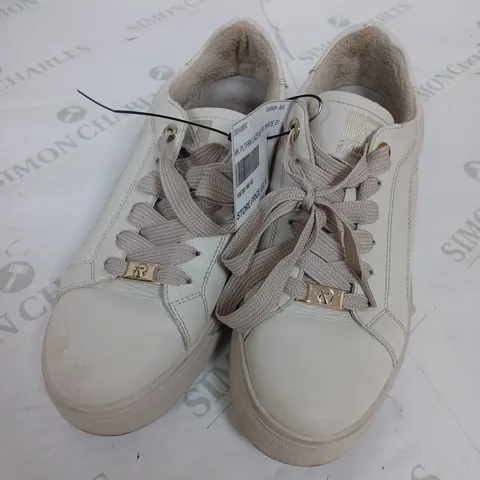 PAIR OF RIEKER REVOLUTION LACE UP TRAINERS IN OFF WHITE SIZE 6