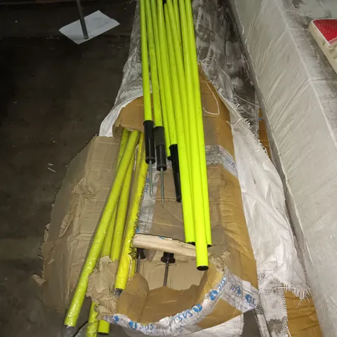 LOT OF APPROXIMATELY 60 ASSORTED 170CM SPORTS POLES